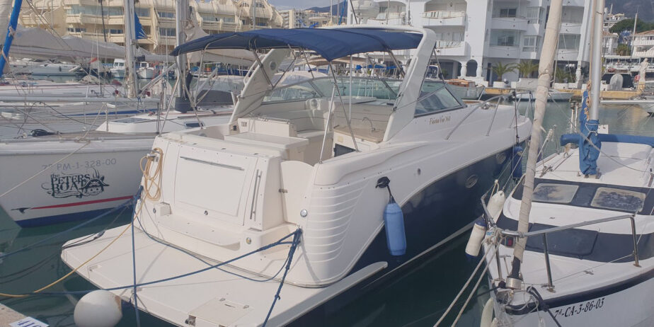 Rinker 360 Express Cruiser