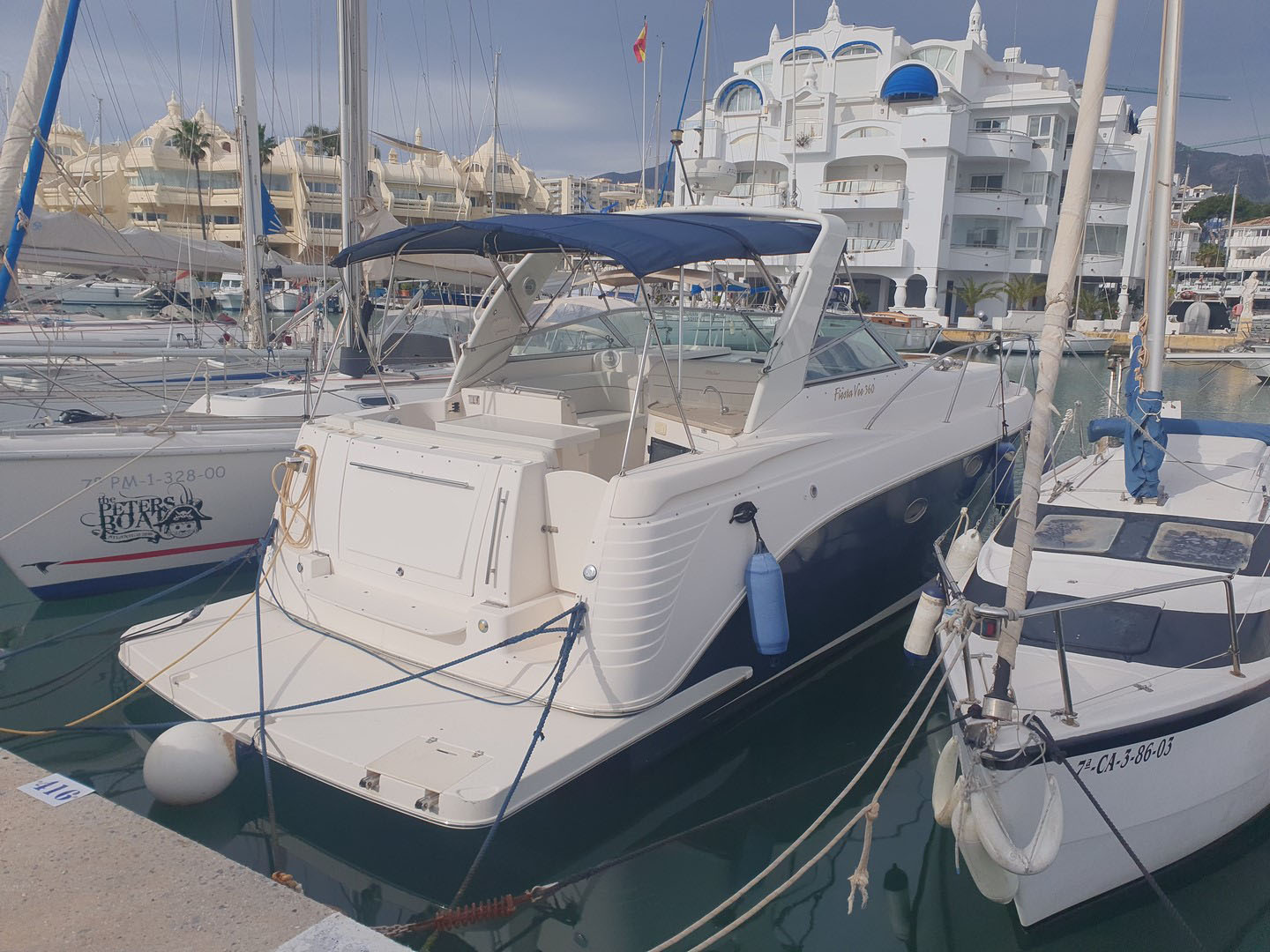 Rinker 360 Express Cruiser