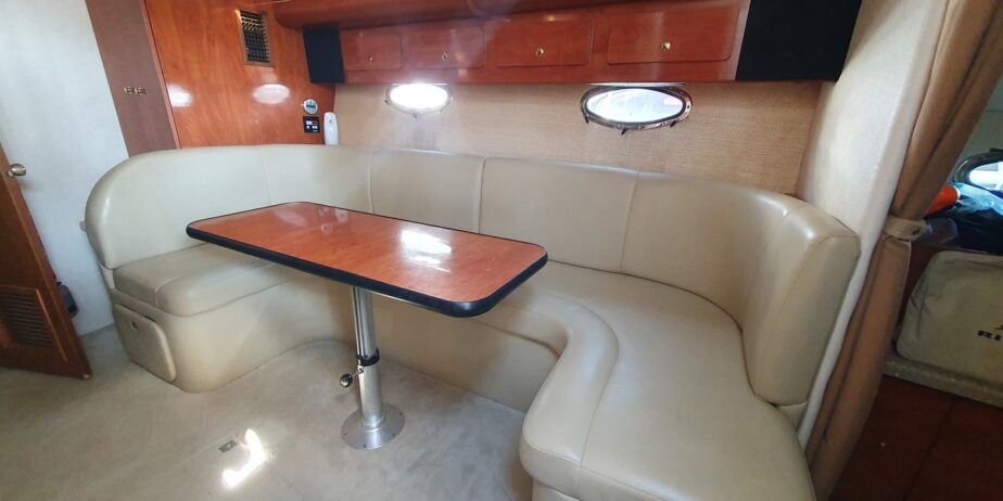 Rinker 360 Express Cruiser