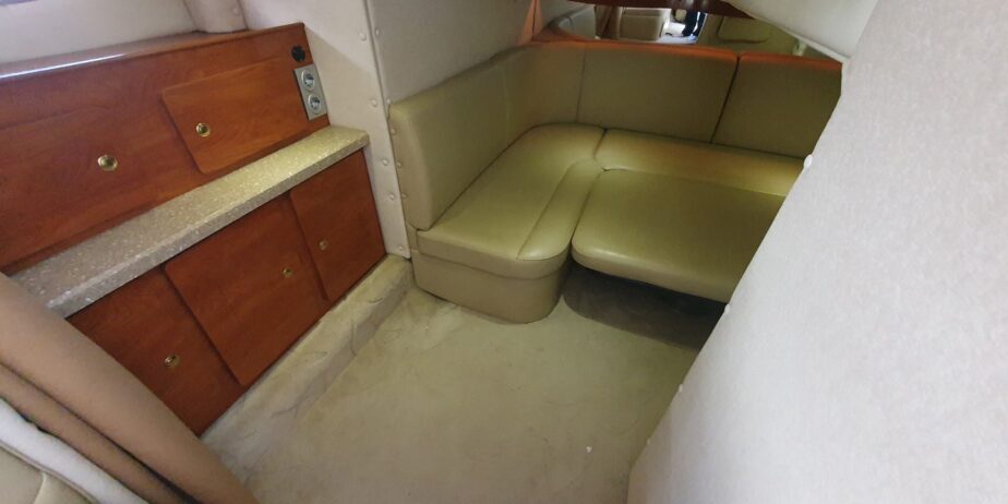 Rinker 360 Express Cruiser