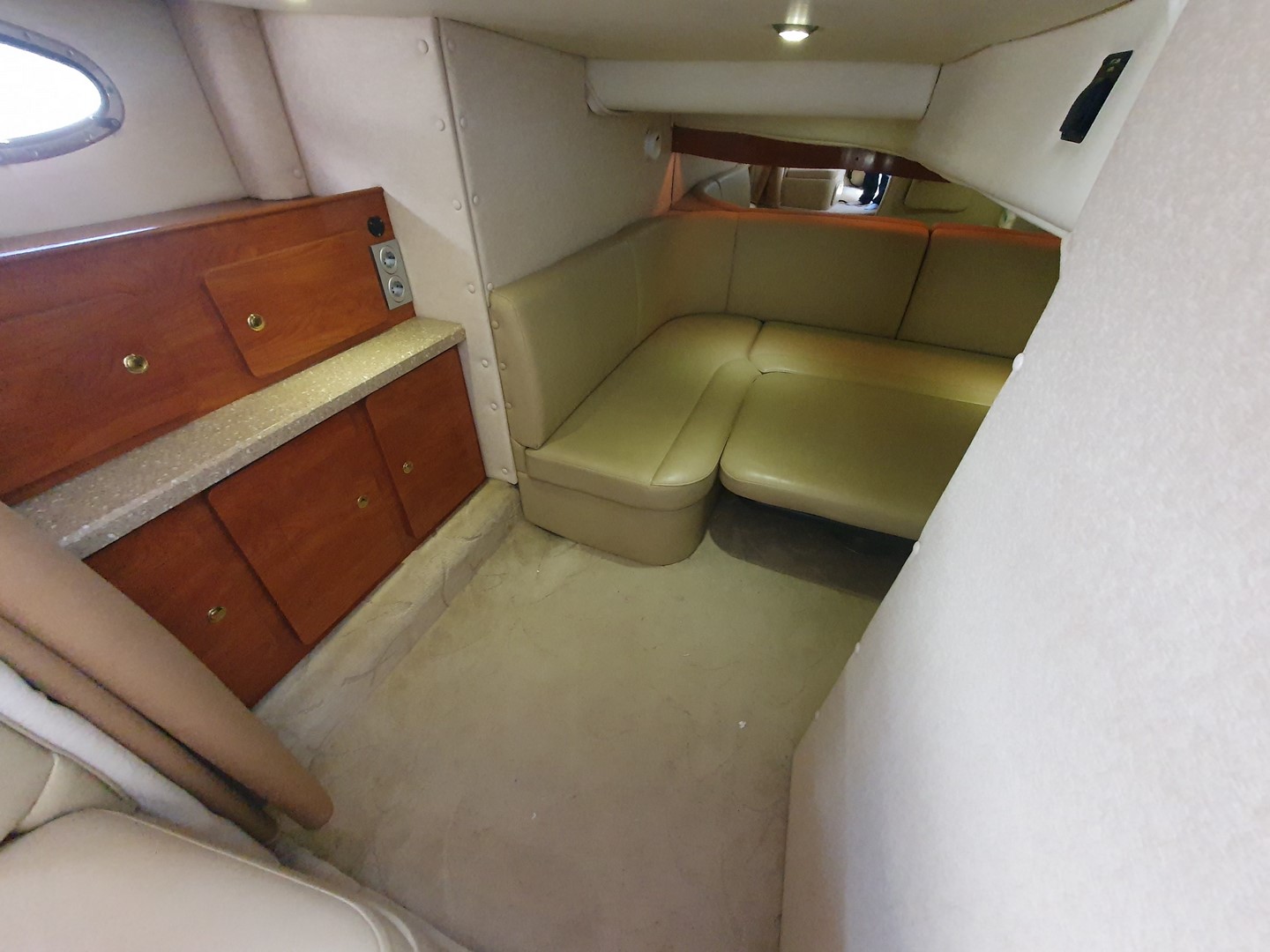 Rinker 360 Express Cruiser