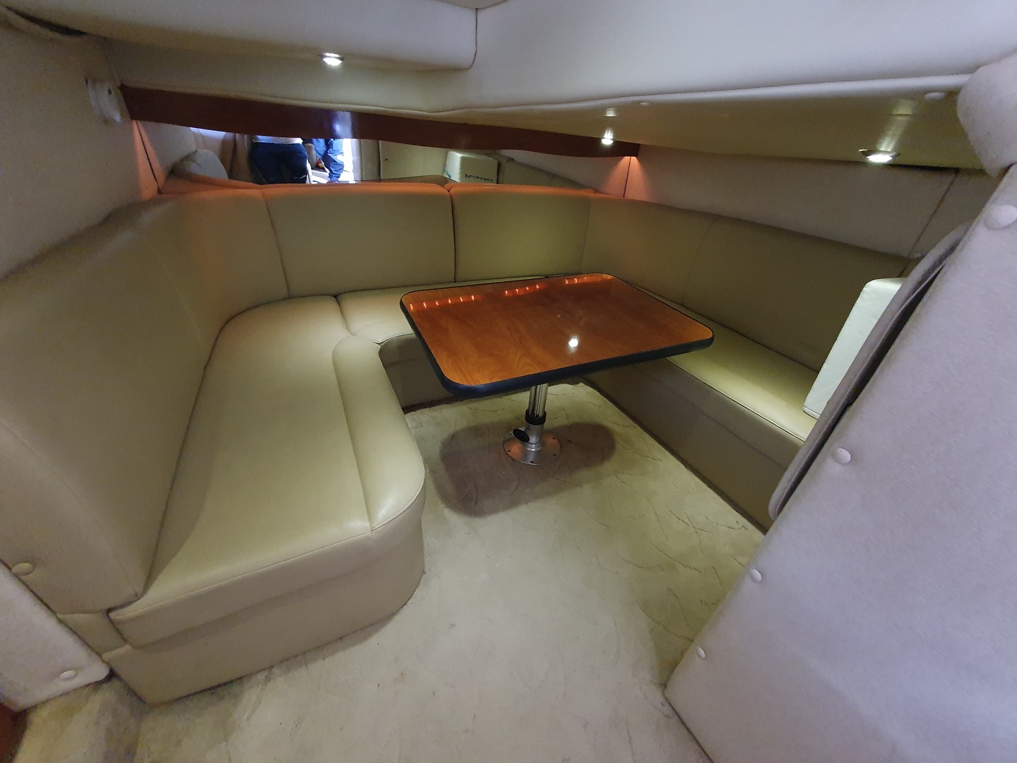 Rinker 360 Express Cruiser